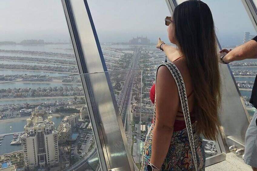 Experience the beauty of Palm Jumeirah like never before from The View.