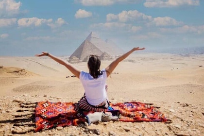 Explore Cairo: History, Culture and Dinner Cruise with Live Show