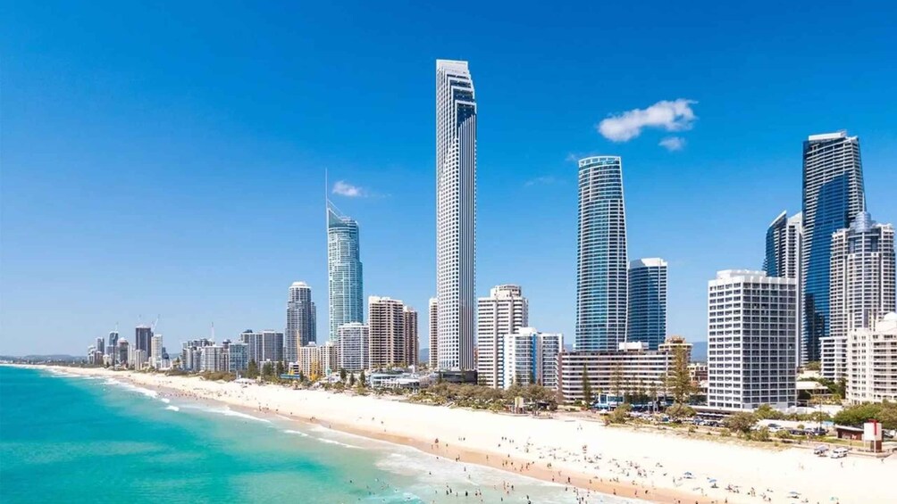 From Brisbane: Gold Coast Day Tour with Lunch