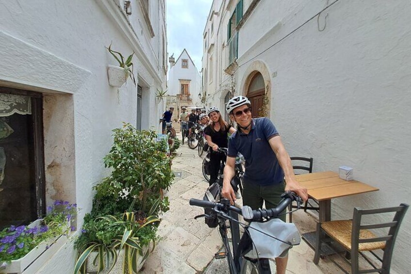 E-bike tour between Cisternino, Martina Franca and Locorotondo