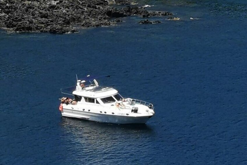 7-Hour Private Yacht Tour on the Island of Pantelleria