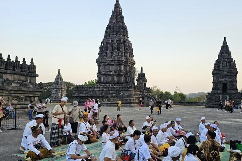 Private Sunrise Merapi and Prambanan Temple Yogyakarta Car Tour