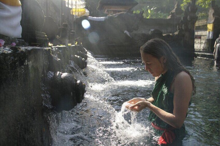 Melukat Ceremony at Tirta Empul Temple