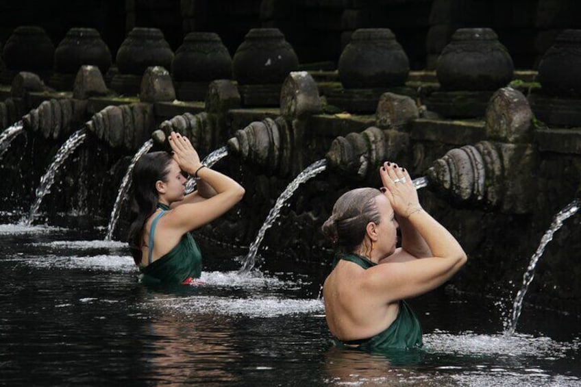Melukat Ceremony at Tirta Empul Temple