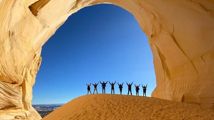 Small Group Guided Hike Great Chamber and Cutler Point