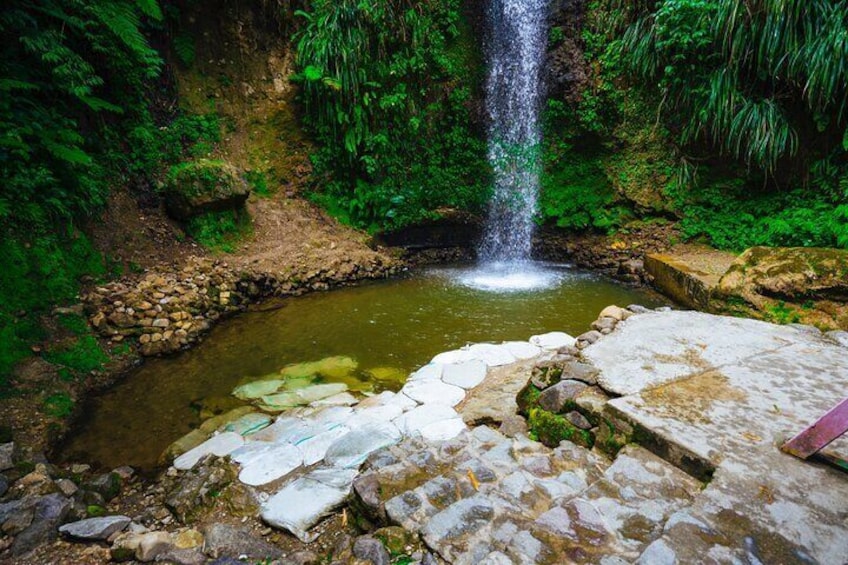 Private La Soufriere Drive-In Volcano Minibus Tour St Lucia