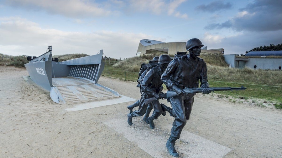 Normandy WWII Museums : Full Day guided tour from Bayeux