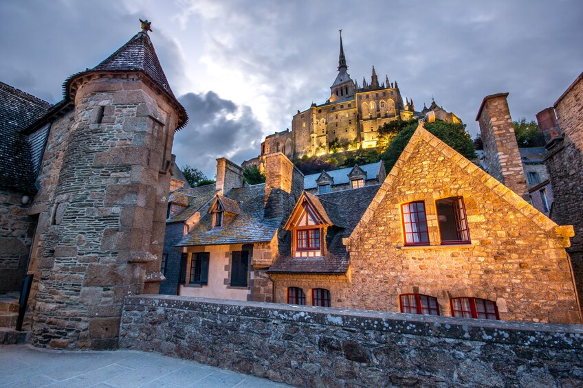 Bayeux to Mont Saint-Michel Shuttle : Abbey tickets included