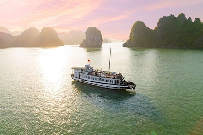 Ha Long Bay and Lan Ha Bay Private Multi Day Tour from Hanoi