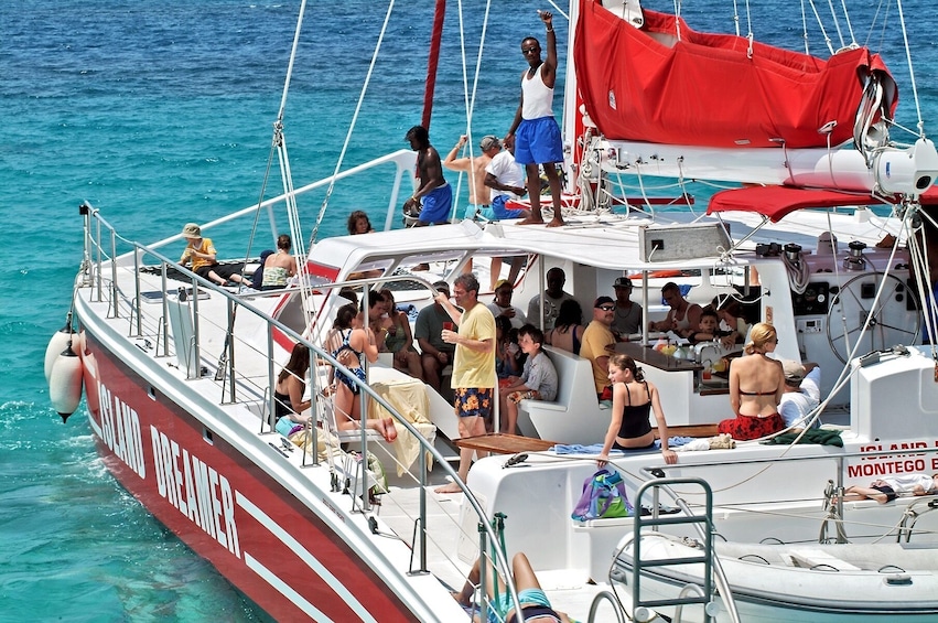 Private Montego Bay Morning Catamaran with Open Bar & Snorkeling