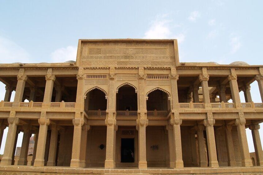 Makli necropolis
