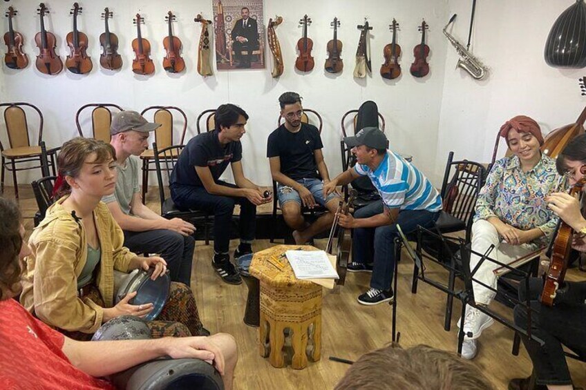 Arabo-Andalusian Music Lesson, with all instruments in Tangier