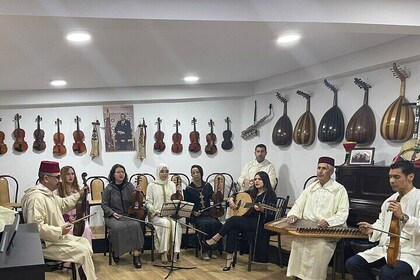 Arabo-Andalusian Music Lesson, with all instruments in Tangier