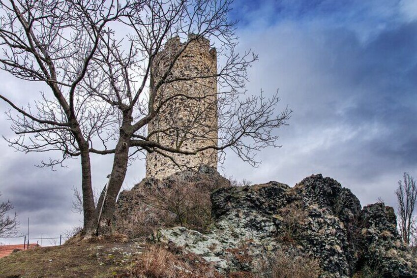 We have a little secret castle here, just a few steps from the car. No strenuous hiking is needed to touch a piece of Gothic history.