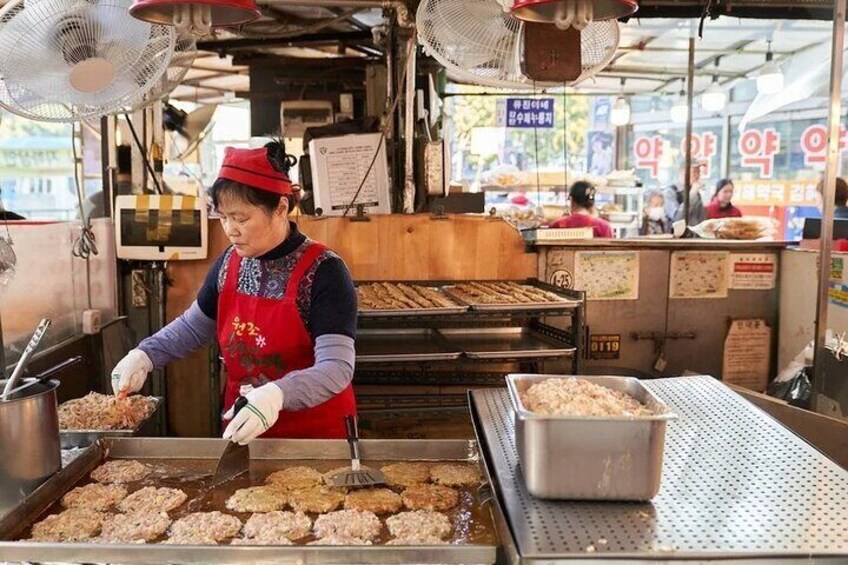 Discover Seoul Culinary Reinvention and Cultural Fusion Tour