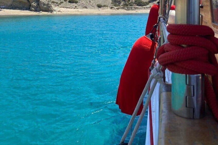 Athens Cruises With Meal to Saronic Gulf Until Sunset