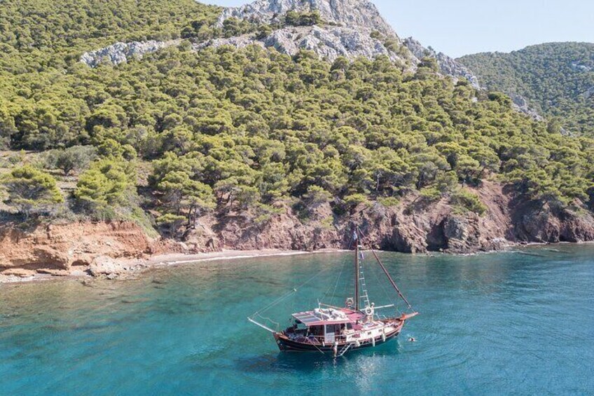 Athens Cruises With Meal to Saronic Gulf Until Sunset