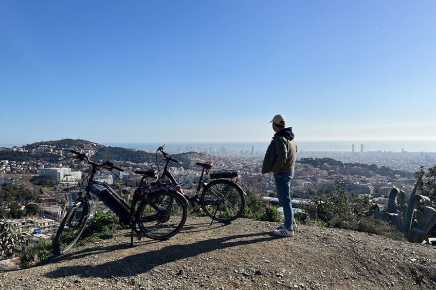 Barcelona to Tibidabo: Hidden Gems and Scenic views E-Bike Tour