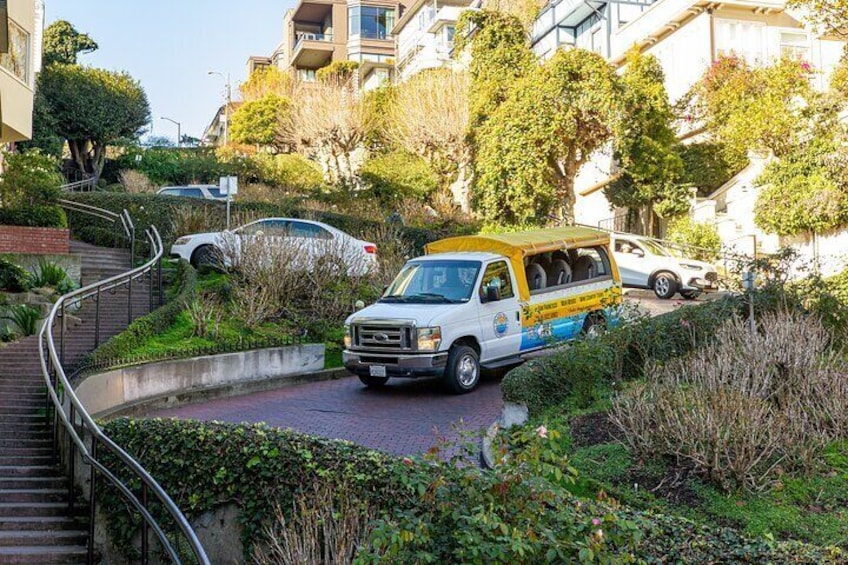 Lombard Street Coit Tower and San Francisco Tour