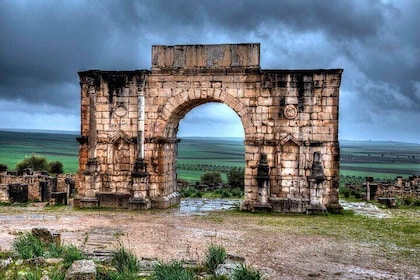 Full-day Historical Meknes Volubilis and Moulay Idriss Tour