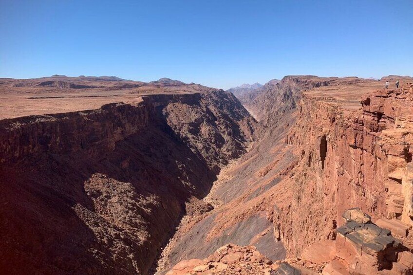 Full Day Wadi Al Disah and Al Shaq Adventure From Tabuk