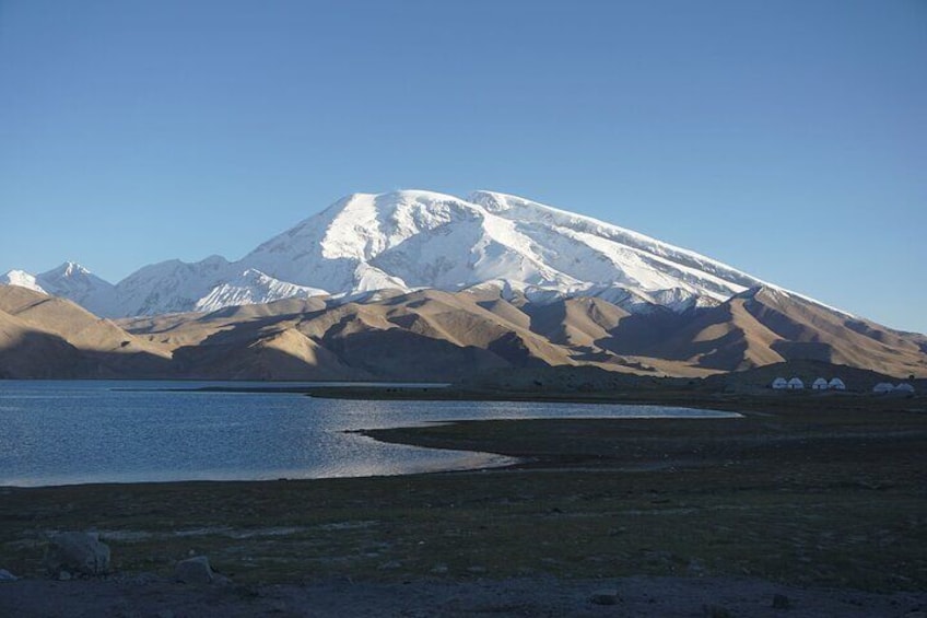 Mutagh Ata Peak