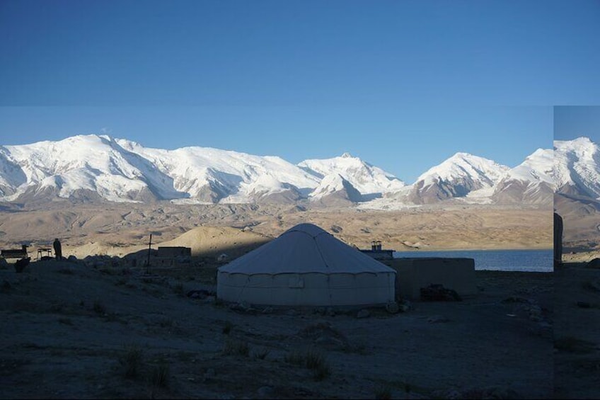 Yurt nexk to the Karakul lake