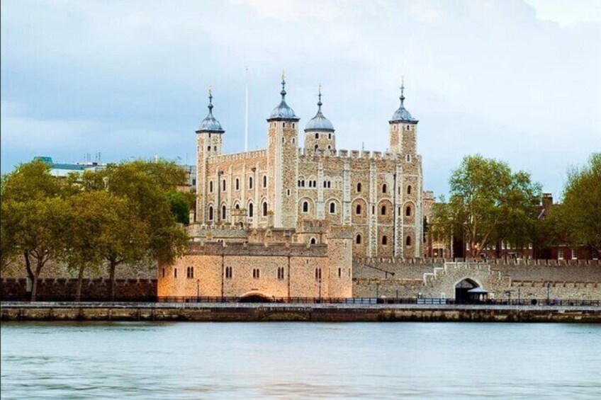 Towers of London & Crown Jewels Official Priority Entry Ticket 