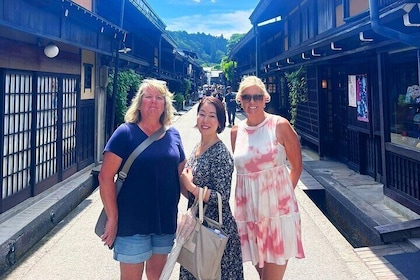 Customisable Takayama Private Half-Day Walking Tour