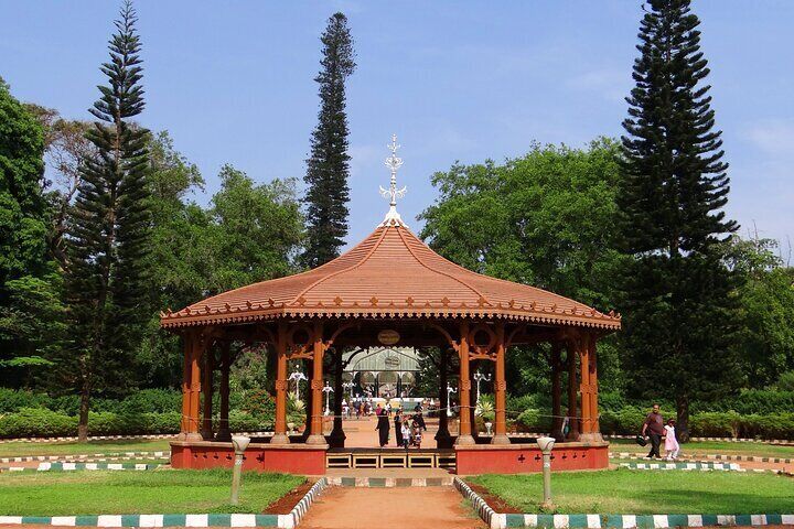 Bangalore Soul Morning-Flower Market, Garden, Temple & Breakfast