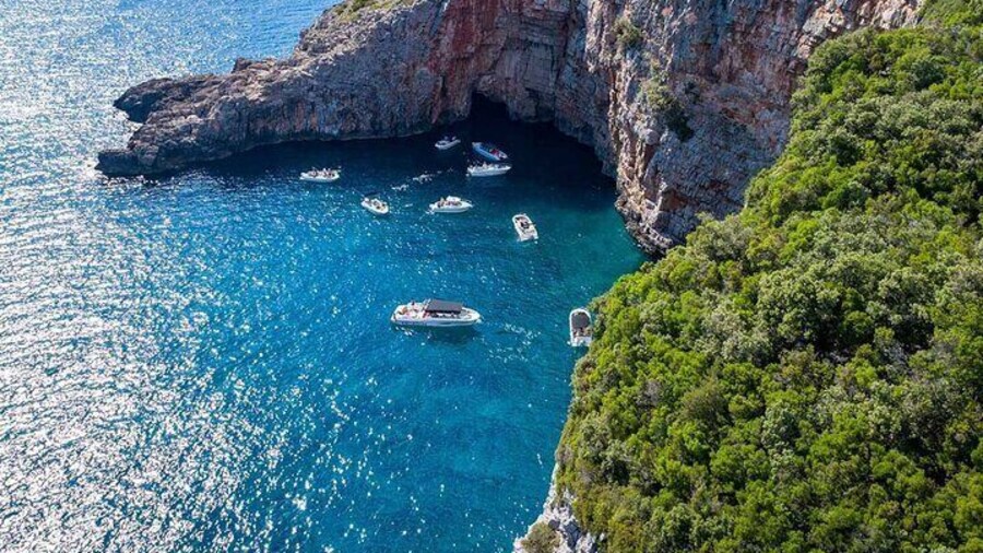 3hr Blue Cave, Submarine Tunnel, and Lady of the Rocks Tour