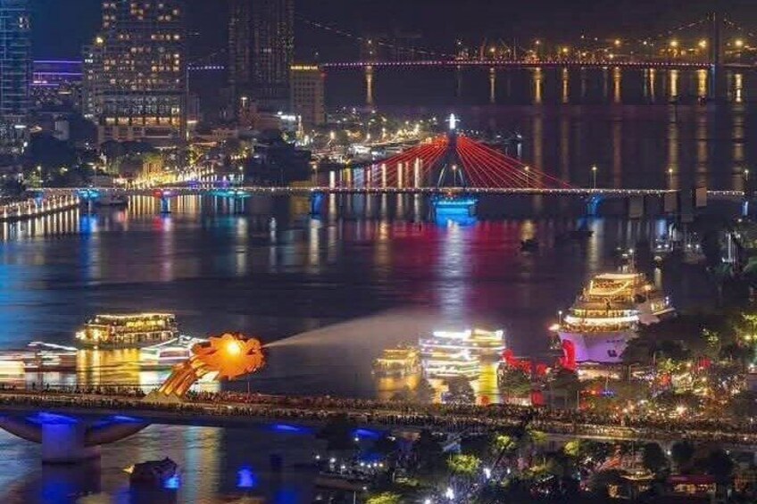 Dinner Cruise On Han River & Street Food Private Tour In Đà Nẵng