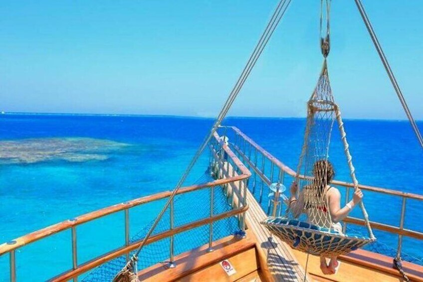 Hurghada Pirates Sailing Adventure to Orange Bay with Lunch