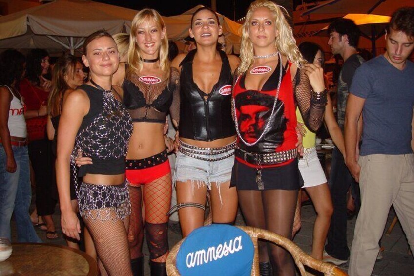 Night Tour of Ibiza by Dalt Vila with Official Guide
