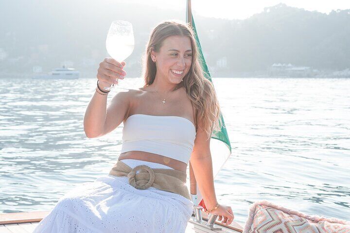 Sunset Private Boat Tour with Aperitif in Portofino 3 hours