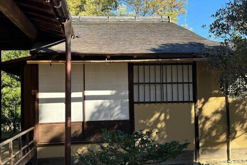 Private Inuyama Tour of National Treasure Castle and Tea Room