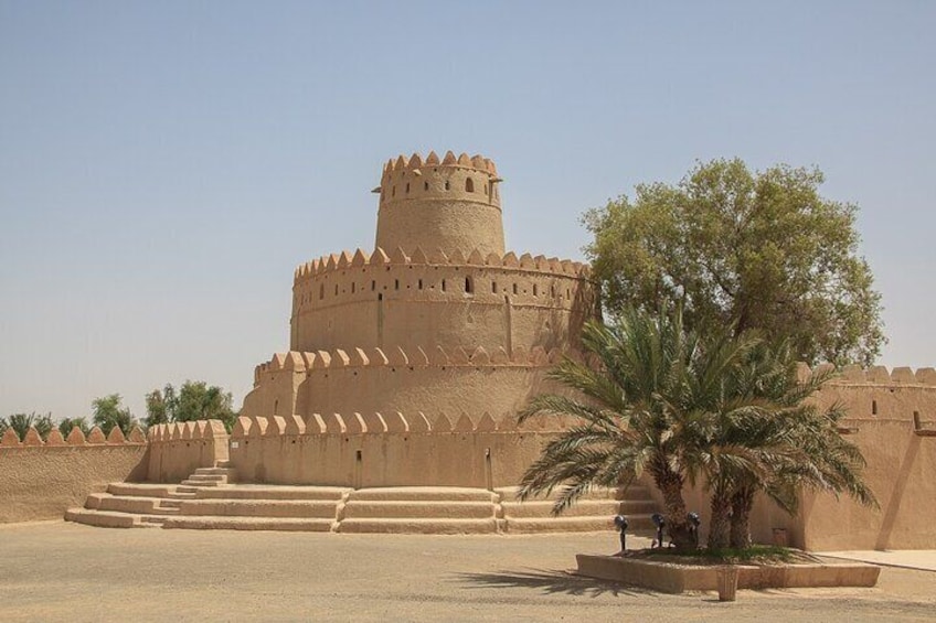 Al Ain Day Trip with International Private Buffet Lunch