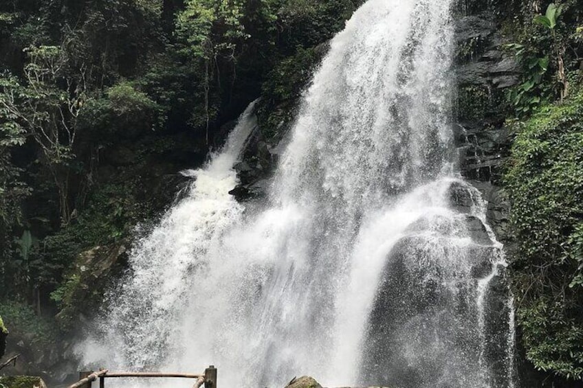 Pha Dok Sew waterfall, the highlight of Pha Doksew Nature trail.