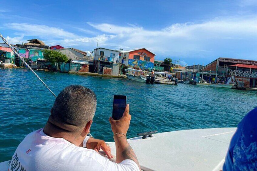 Spending in Tintipán Islands and Santa Cruz del Islote and Múcura