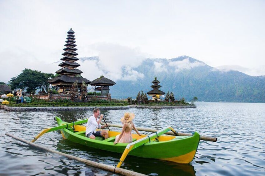 Bali Tanah Lot, Jatiluwih Rice Terraces, and Ulun Danu Beratan