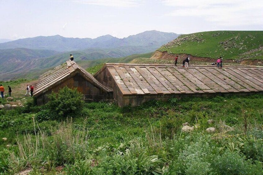 Armenia Sightseeing Tour with Cheese and Wine Tasting Experience