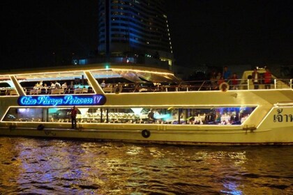 Bangkok: Chao Phraya River Dinner Cruise