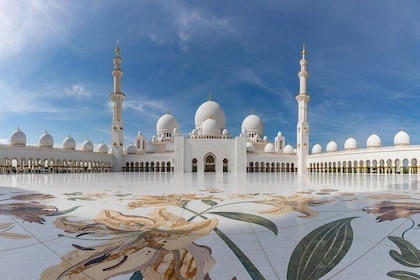 Private Full-Day Abu Dhabi Tour With Driver Cum Guide