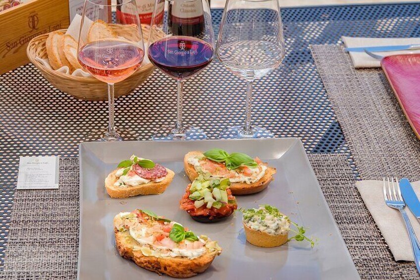 Premium Wines and Typical Tuscan Products Tasting