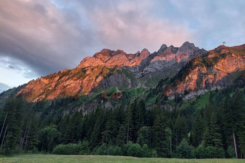 Individual hike in Swiss Alps with local mountaineers