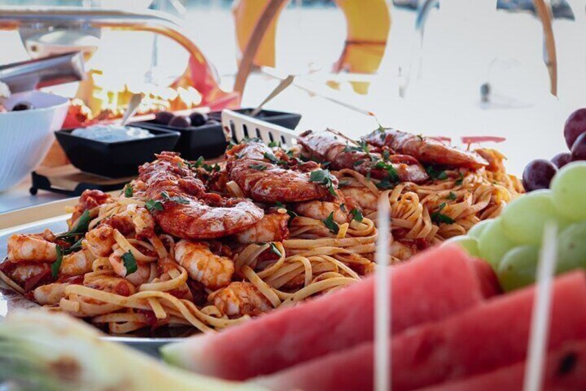 Ierapetra Chrissi Island Luxury Catamaran Cruise with Meal 