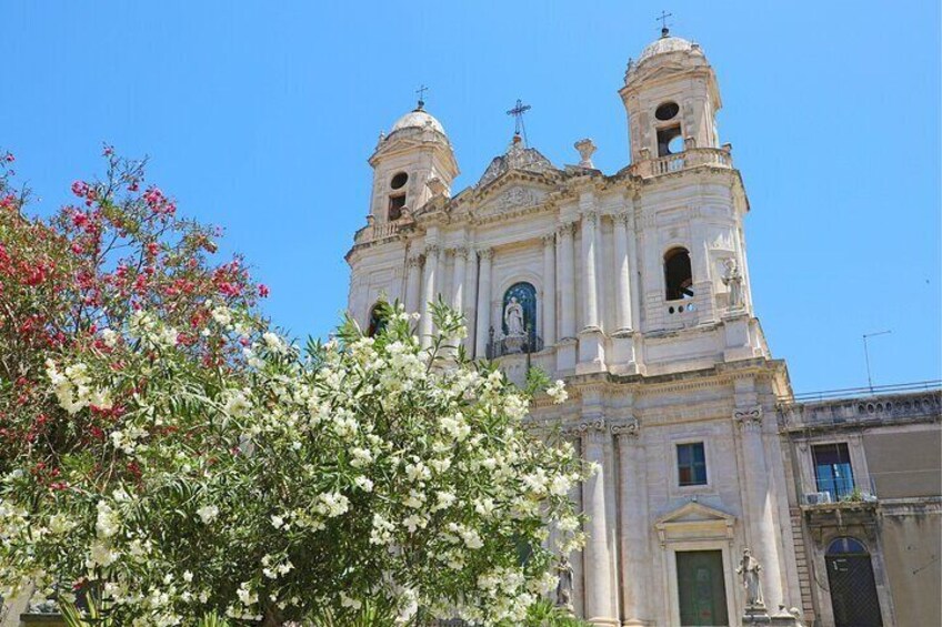 Catania Scavenger Hunt and Highlights Self Guided Tour