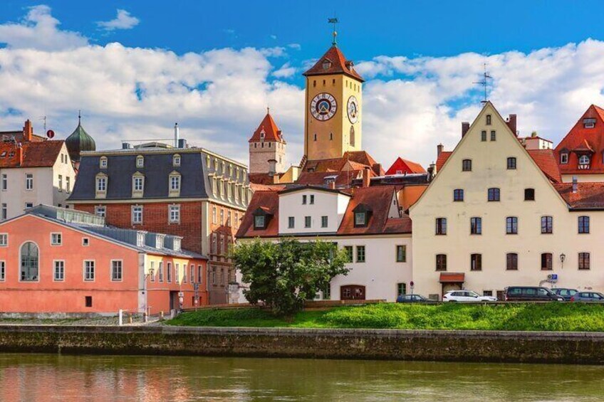Explore Regensburg in 60 minutes with a Local