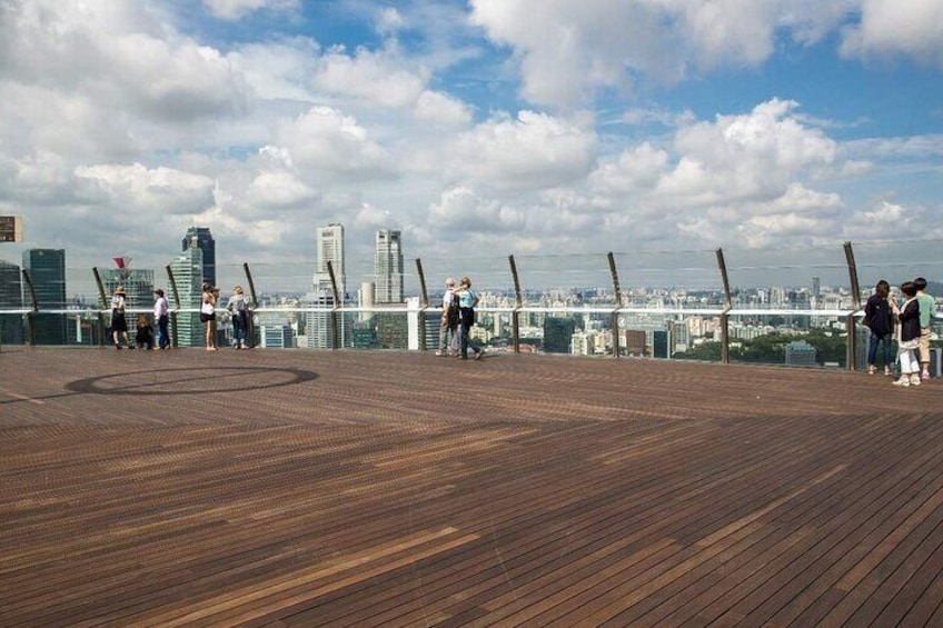 Enjoy uninterrupted views of Singapore's iconic skyline at Marina Bay Sands Skypark Observation Deck