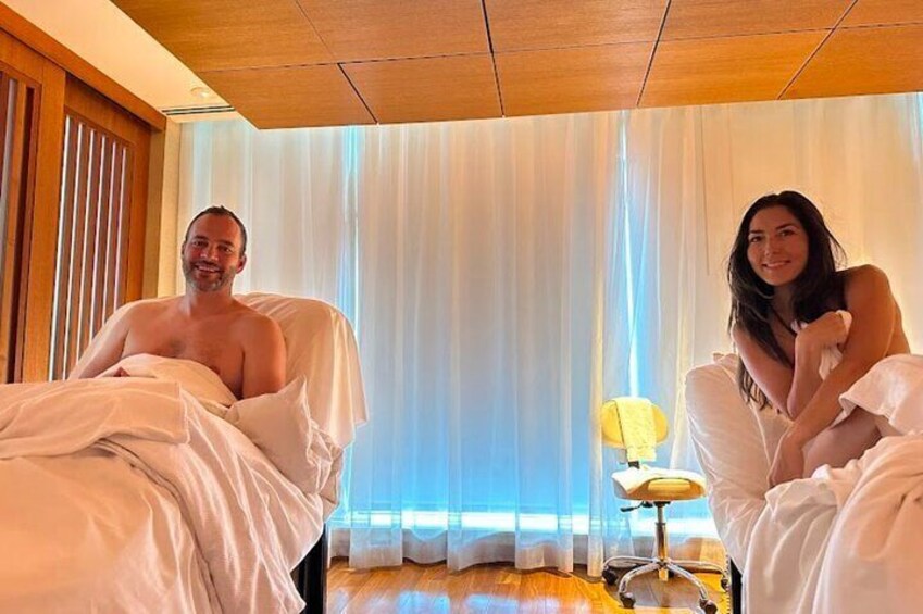 Escape the hustle of NYC with a Couples Massage at Knead NYC. Our Midtown Manhattan spa is your oasis of relaxation